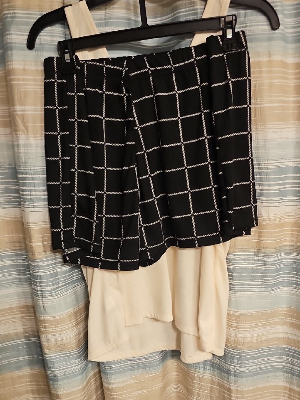 Disney Jack and Sally Tank Top Pajama Set In Cream & Black - Picture 4 of 7